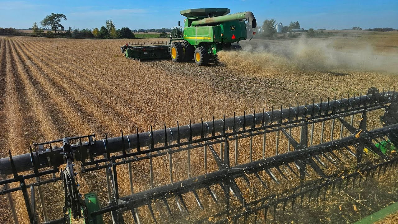 Новый комбайн John Deere, регулярные проблемы при уборке урожая