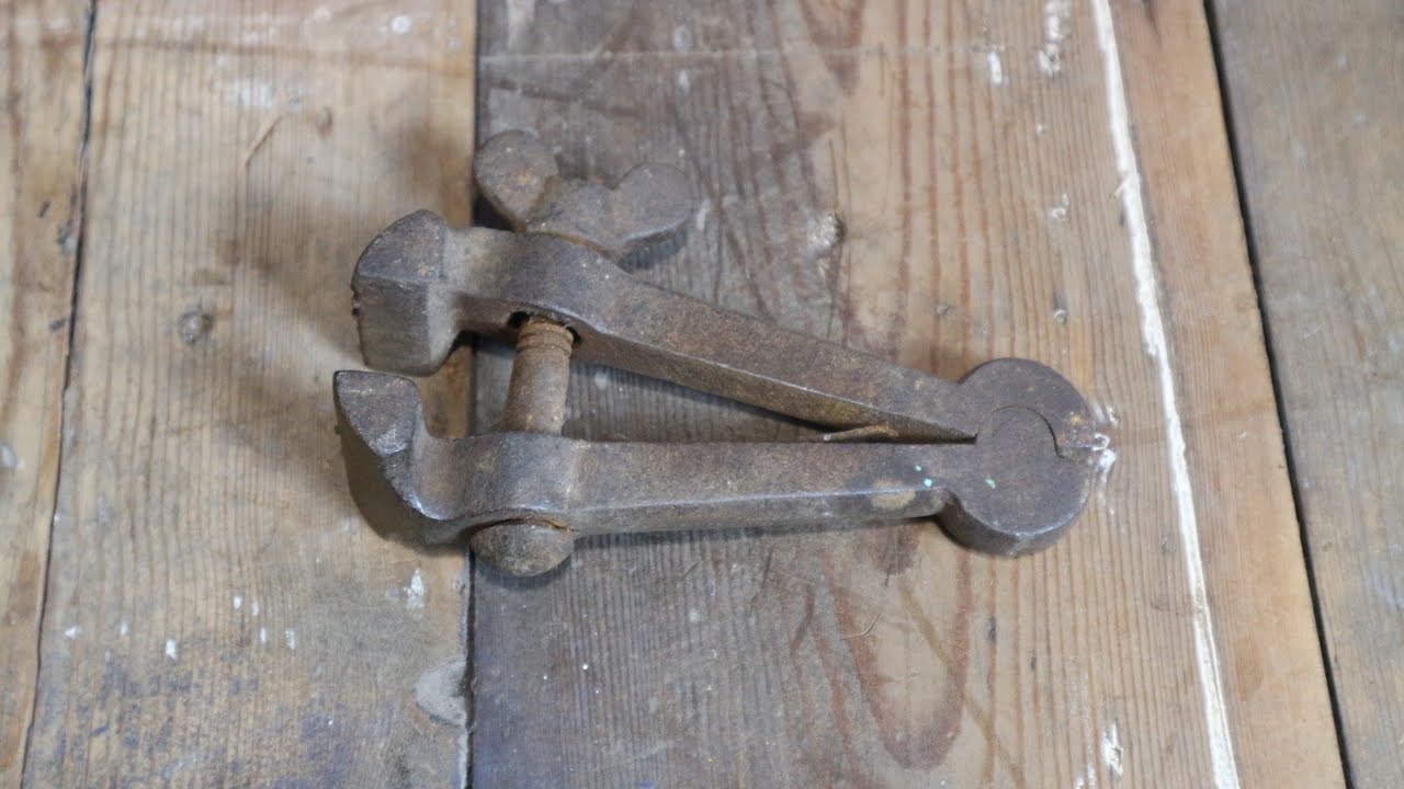 vintage wingnut hand vice clamp with metal spring #antiquevintageretroshop