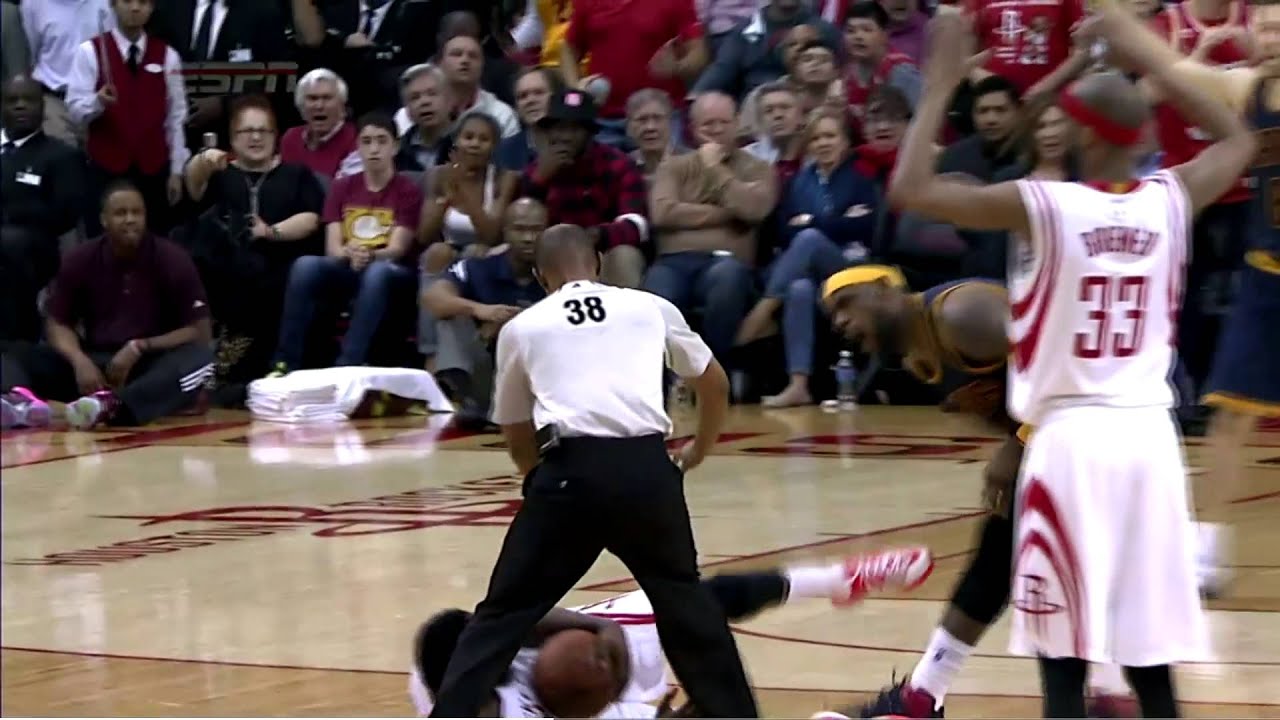 James Harden Kicks Lebron James // HOU vs. CLE // March 1 2015. [HD]