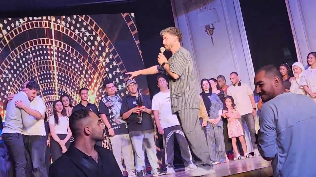 مسرحيه عائله اكسبلور # الكابتين حسن وخالد الكابتينو #والحسن مسرح طيبه مول