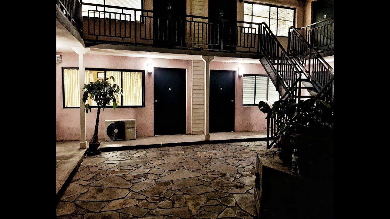 How to Build a Motel Film Set in 6 Weeks