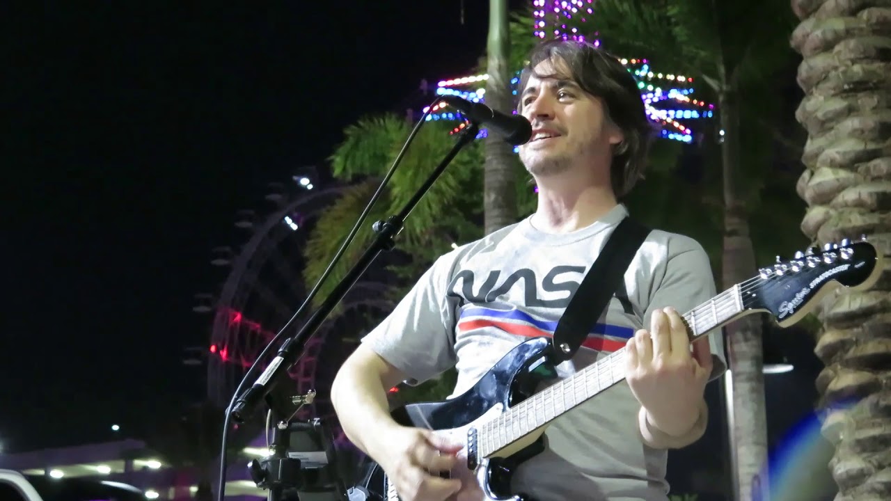 Girl, You'll be a woman Soon (Neil Diamond/Urge Overkill) Cover: James Marçal