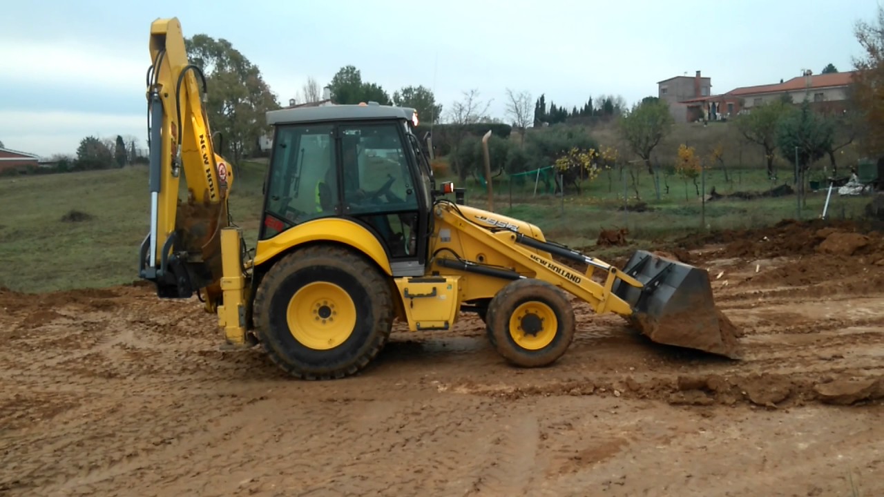 Excavaciones RICIS. New holland lb.95.b