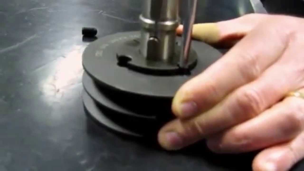 Inserire e rimuovere una bussola conica in una puleggia