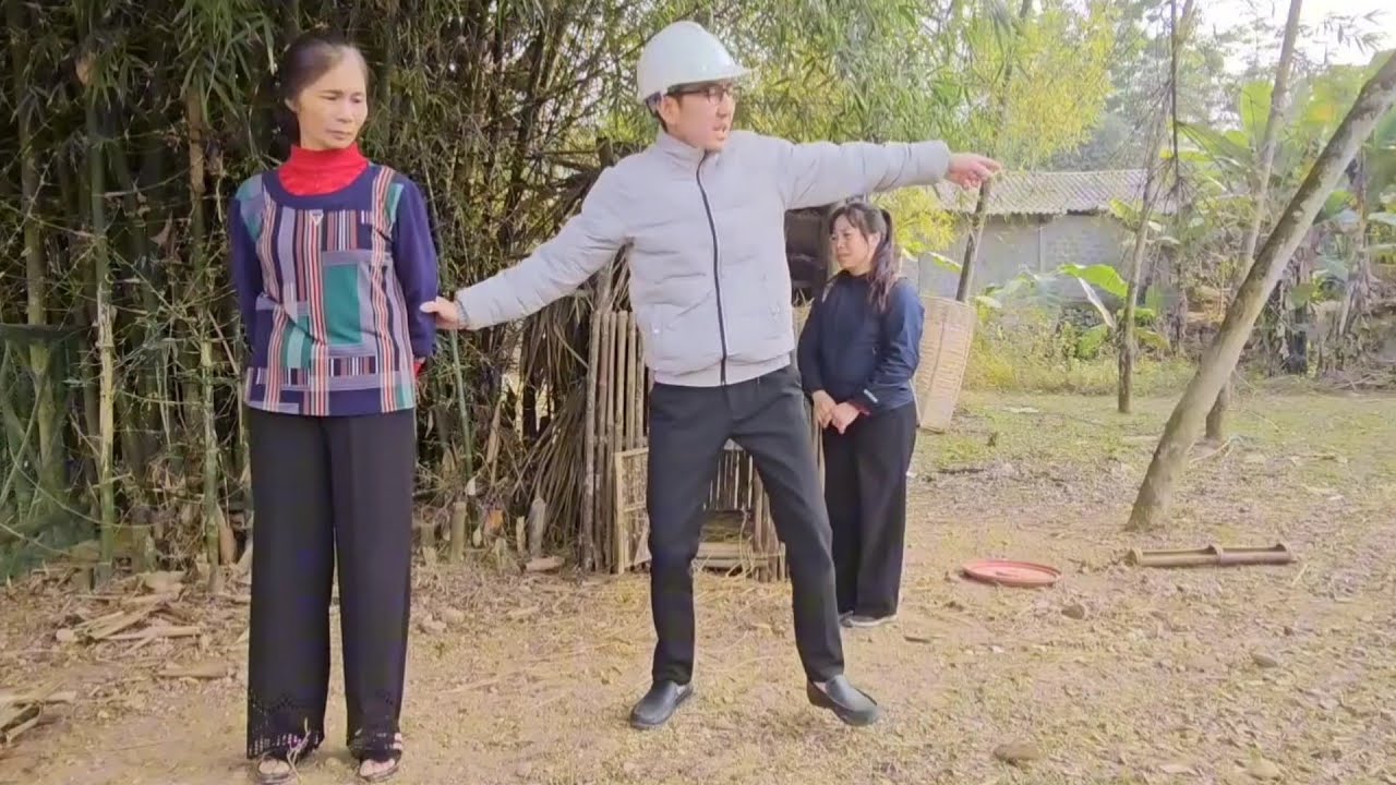Can the engineer's aunt successfully stop his love for his single mother?