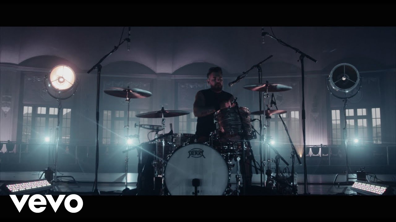 Rival Sons - Tell Me Something (Official Performance Video)