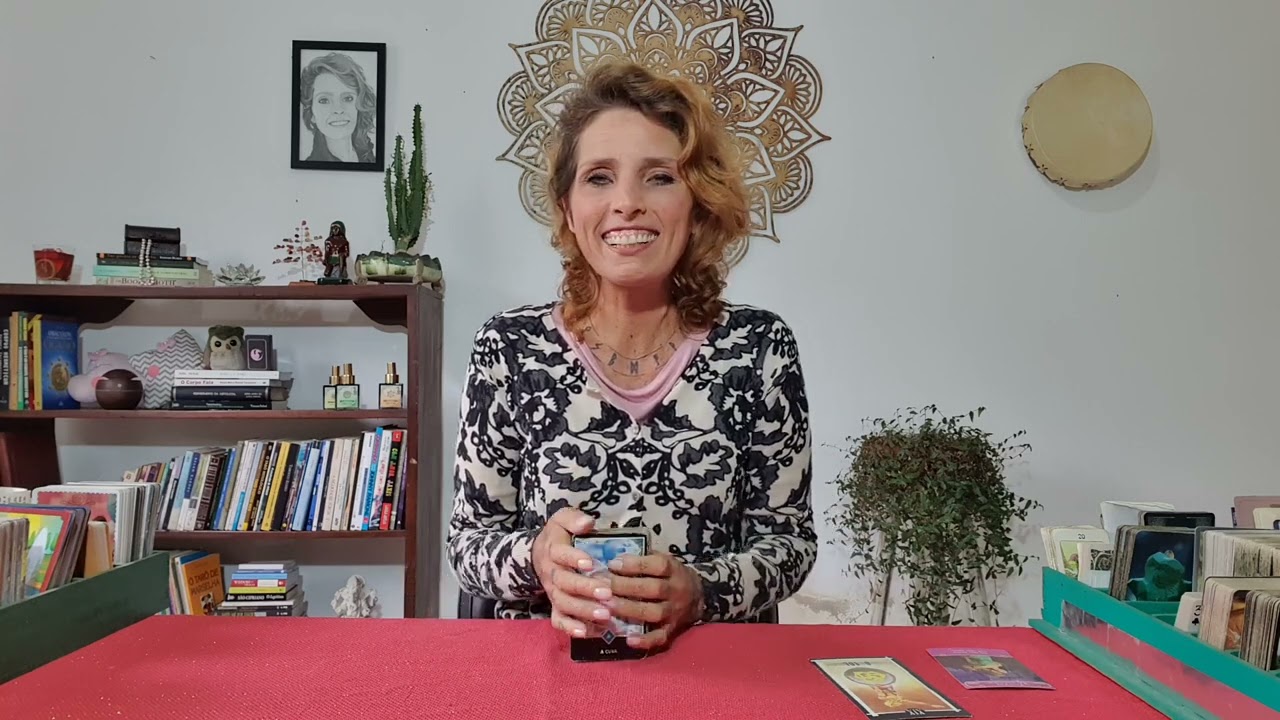 Recado de um/a admirador/a secreto/a para você!-CONTA TUDO TAROT 💌(tem anúncio importante no começo)