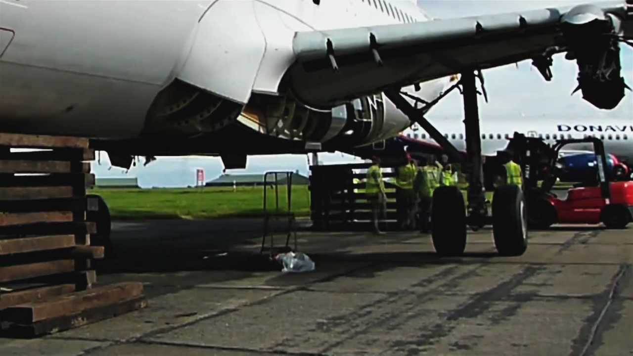 eCube Solutions - Airbus A320 Disassembly