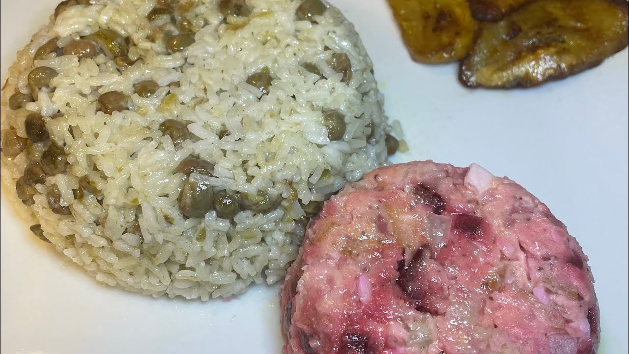 Panamanian Arroz Con Gondules y Coco/ Ensalada de Papa Rosada 🇵🇦😋😋