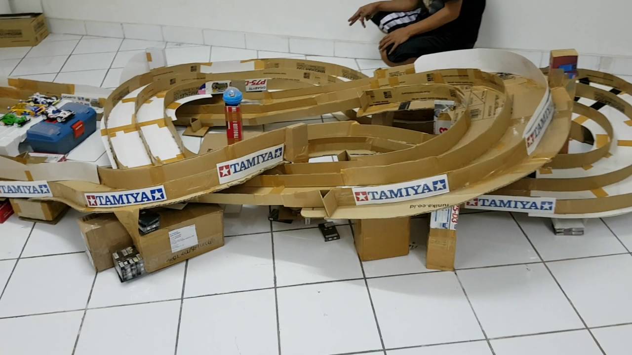 Sirkuit Tamiya Dari Kardus