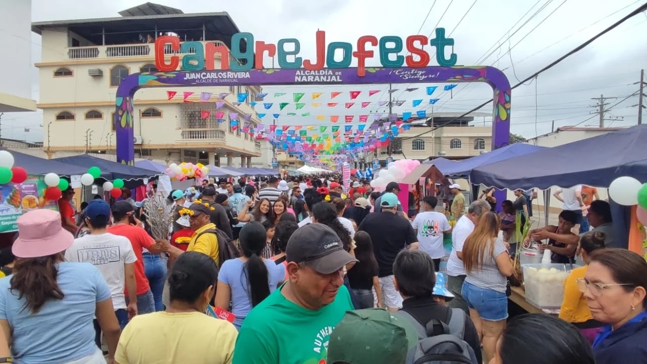 Fui al festival del cangrejo , más grande del Ecuador