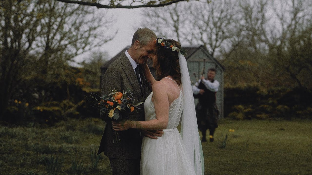 a wet glencoe elopement || Bubbles in Rain || Cynthia : BArry