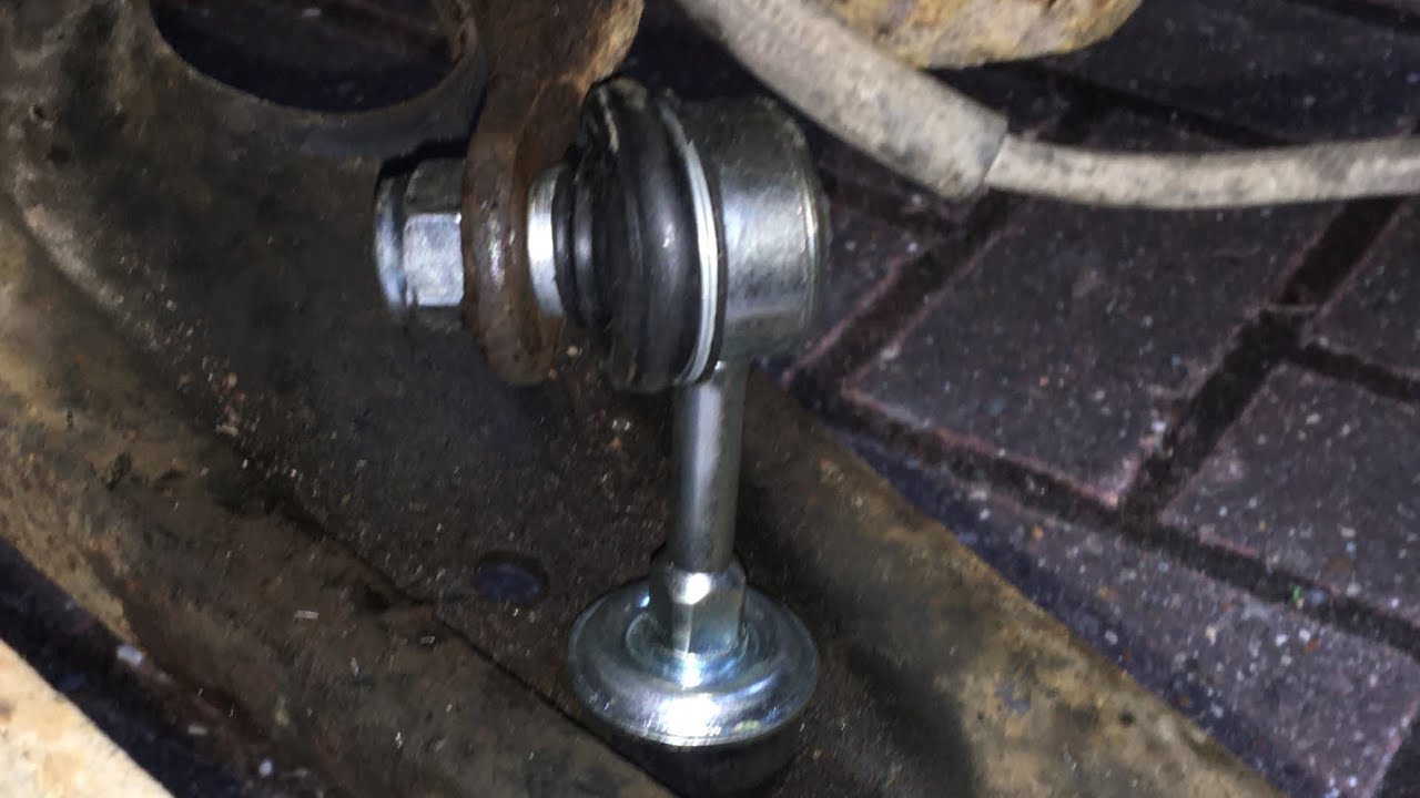 Toyota MR2 Roadster Front anti roll bar drop link replacement