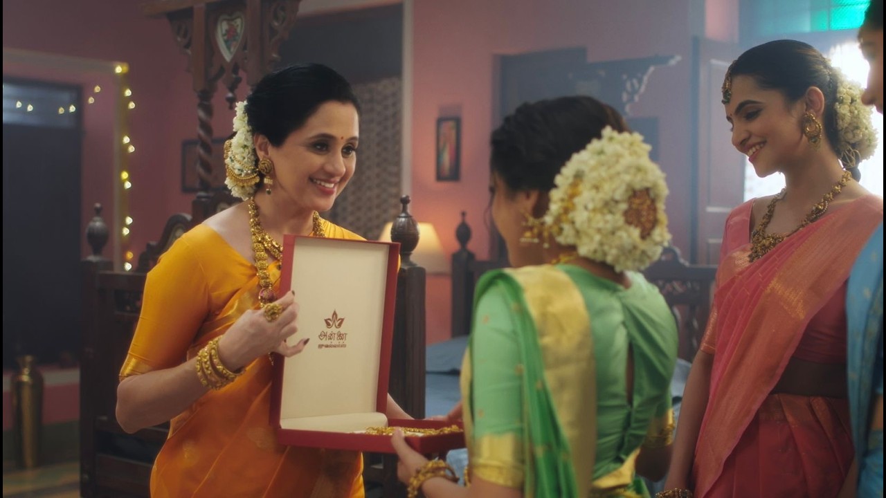 Annai Jewellers | Actress Devayani & Daughter Iniya | Thiruchendur | Tenkasi | Rajapalayam