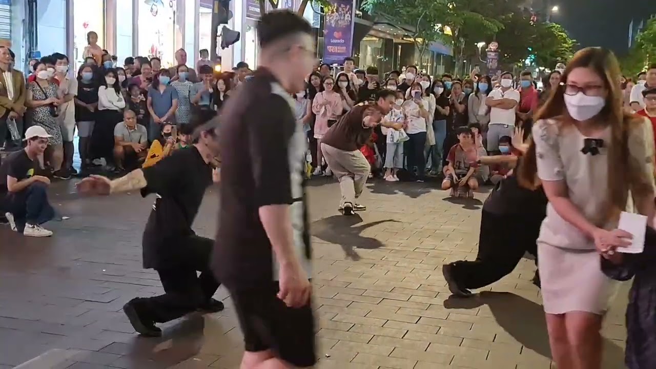 Hip hop phố  đi bộ  01/01/2023