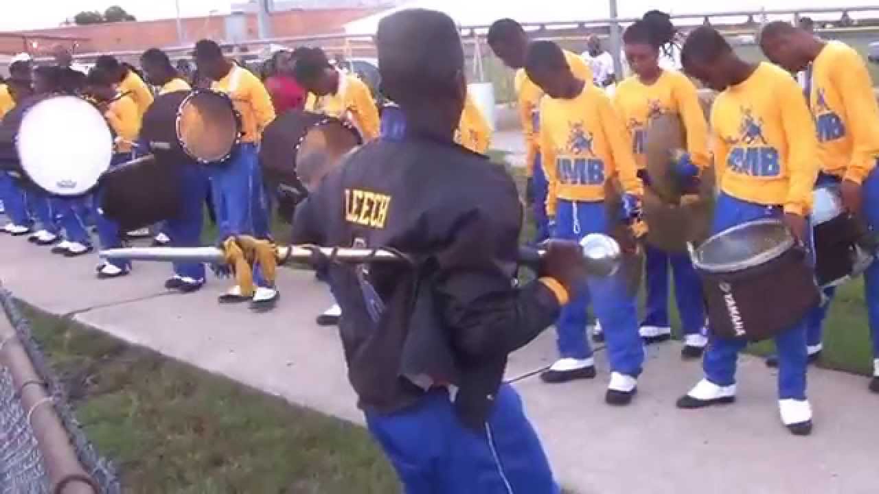 Miami Northwestern marching in vs Raines 2014-2015