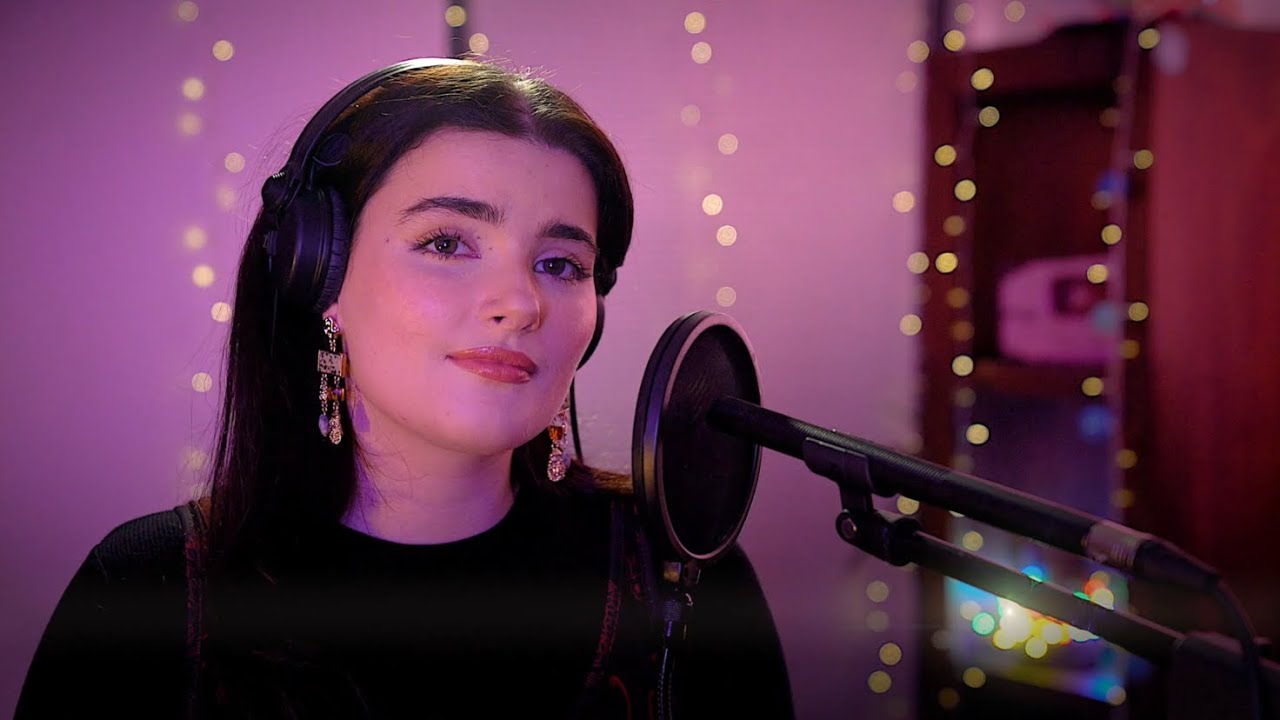 Elvis Presley - Can’t Help Falling In Love | Cover by Zara Lillie