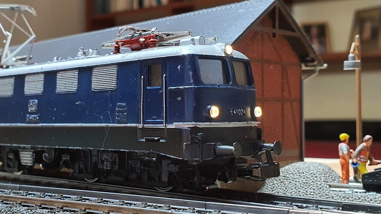 DER Märklin E-Lok-Klassiker: 3034 DB E 41 024 mit ESU Loksound 5