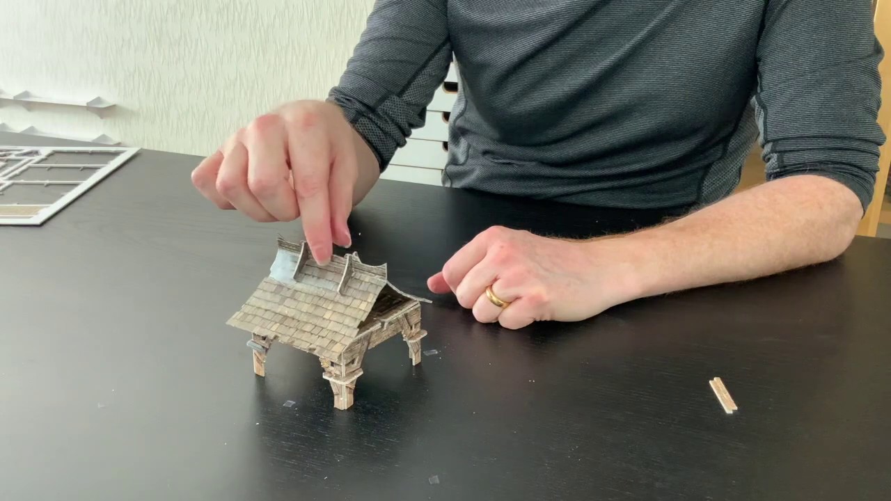 Fantasy Wargames assembly - Out Building