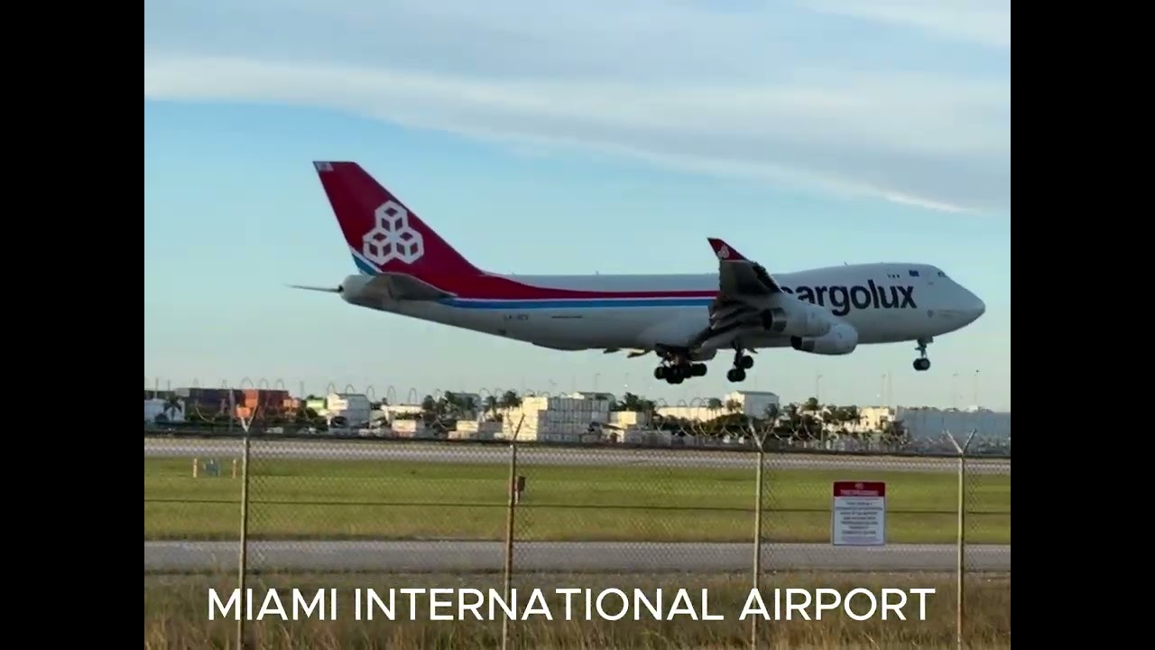 Miami International Airport, take off and landings