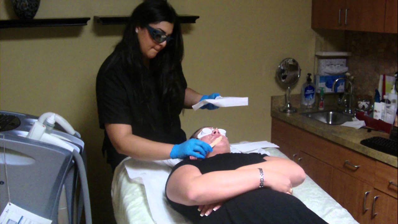 Masri Clinic - Esthetician Demonstrates Skin Treatment - Detroit, MI