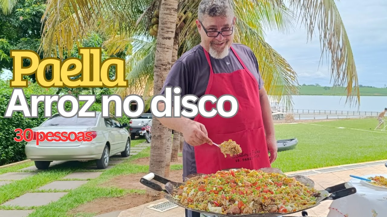 Paella caipira no disco para 30 pesssoas