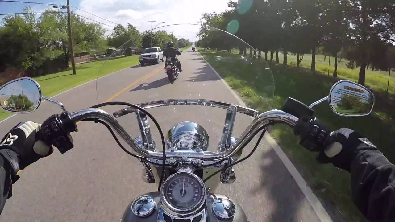 Rabid Hedgehog Reviews the Heritage Softail