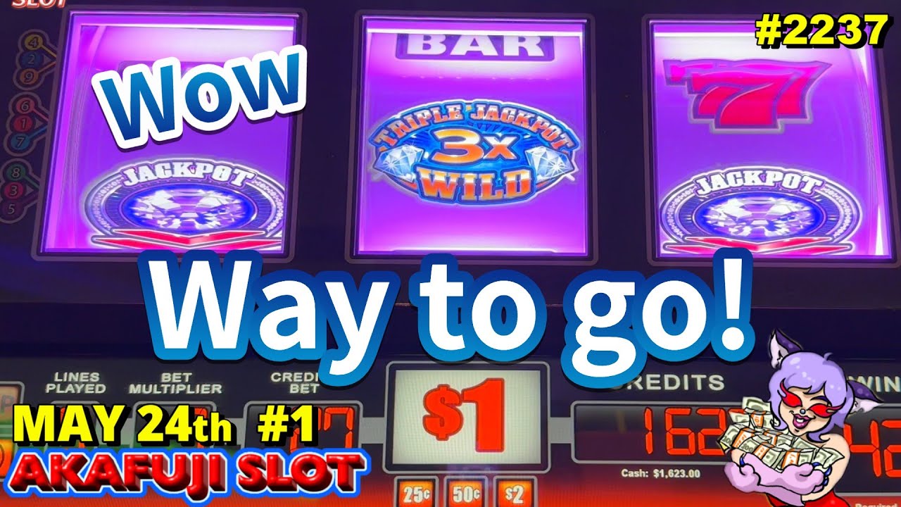 Crystal Star Deluxe Double Nudge, Triple Jackpot Gems Deluxe Slot Jackpot