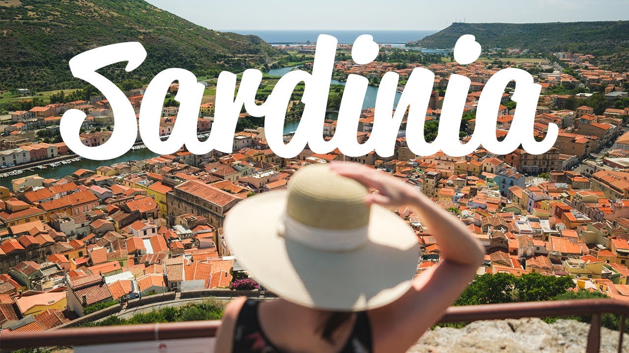 Two weeks of photography in Sardinia with the Fujifilm X100V and Ricoh GR1S