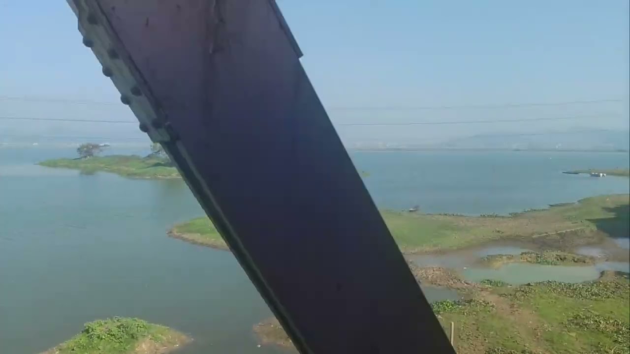 Ghar jaate samay Ho Gaye baval train mein 