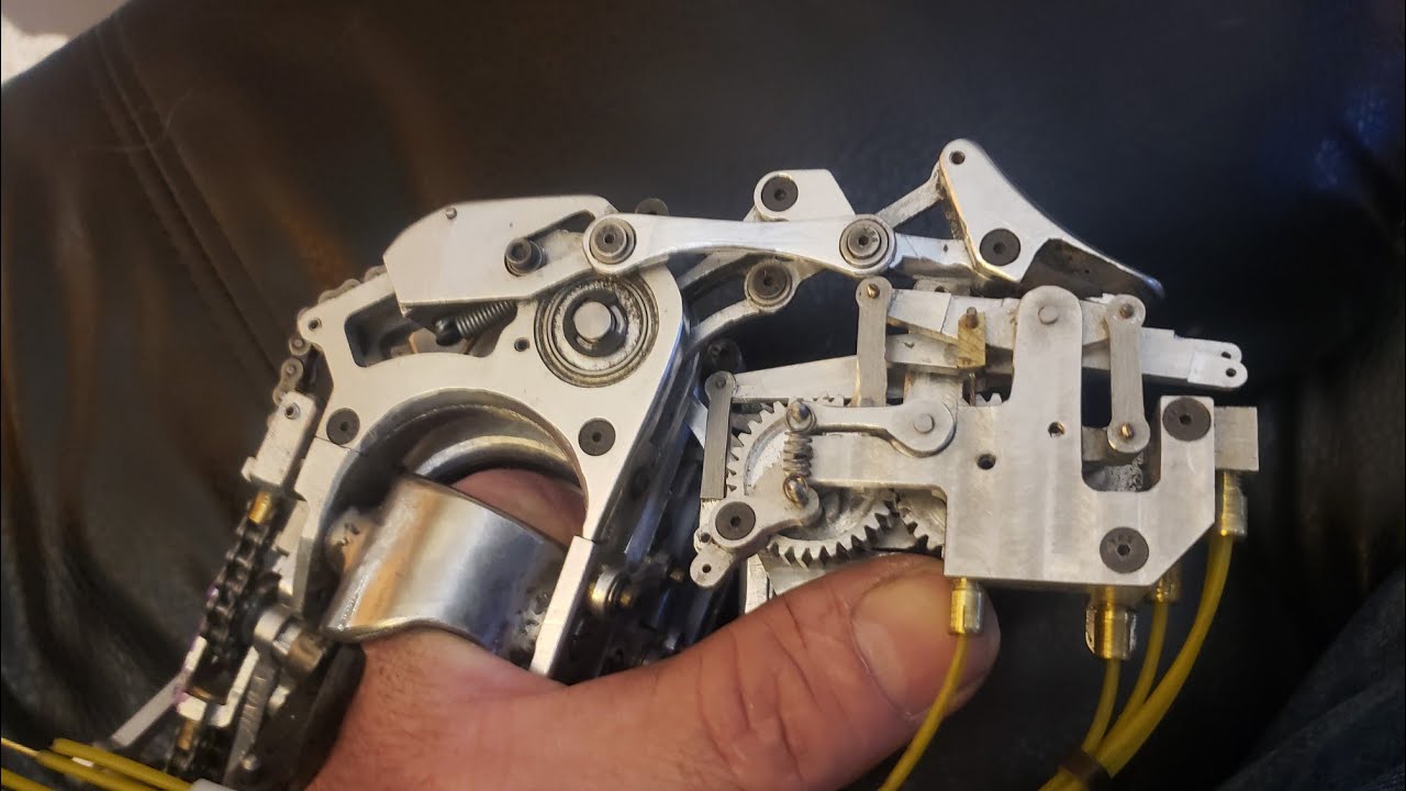 Mechanical Prosthetic Hand Grip Pattern Selector