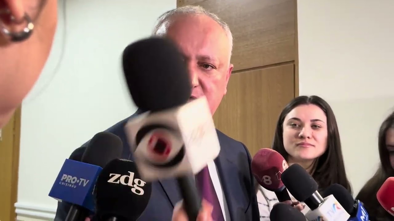 Dodon, despre prezența lui Plahotniuc la ședință