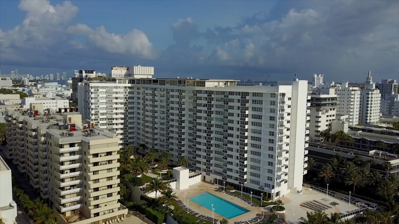 Sold - Miami Beach - Decoplage - 100 Lincoln Road #1011
