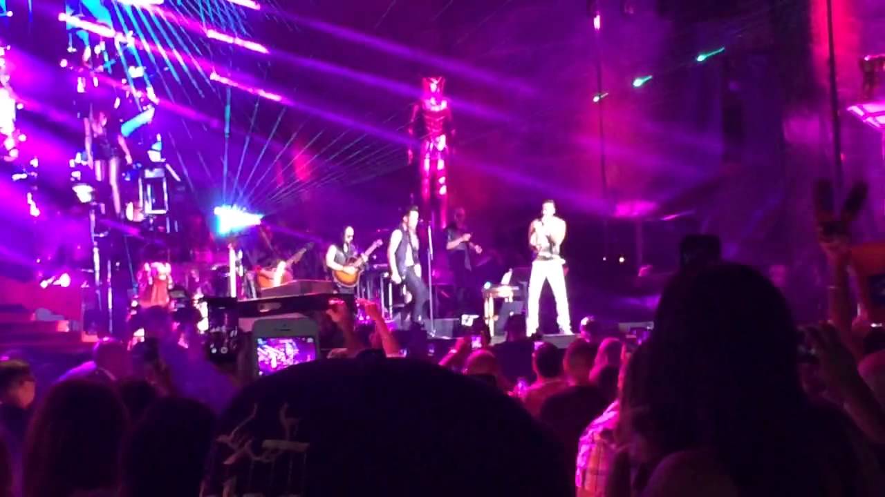 Romeo Santos feat. Prince Royce - Odio (Live at Yankee Stadium) 07/12/14