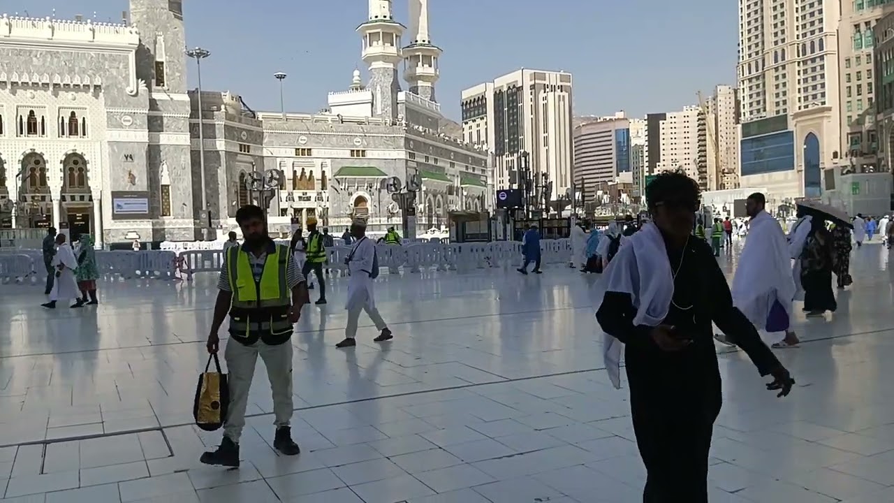 #حرم شریف🕋🌴آ ذان عصر #شیخ محمد باسعد 13 مئی 2025 #shorts #shortvideo #youtubeshorts    #allahl#islam
