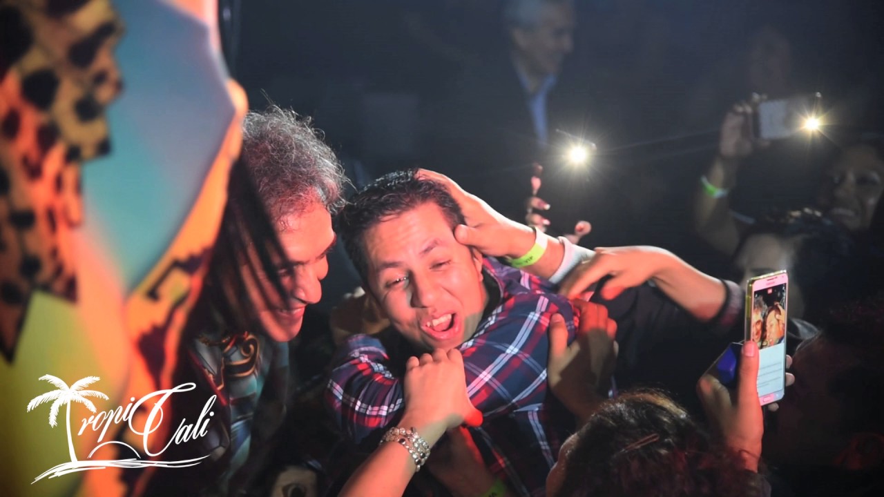Los Askis complacen as su publico, Otra!! Otra!!!-Niña Enamorada en vivo desde Giggles Night Club
