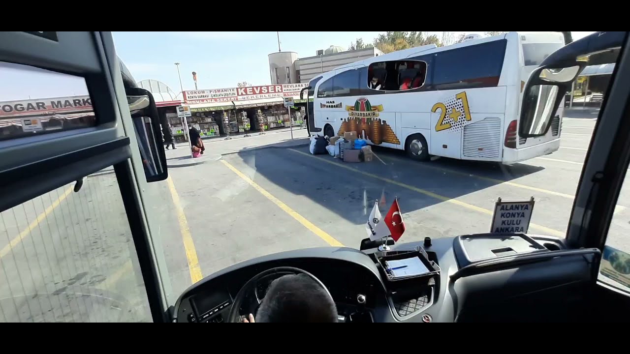 Ankara-Konya 42GU700 Özkaymak Konya Otogar Peron girişi Mercedes-Benz Tourismo Relax 16RHD 30.10.21