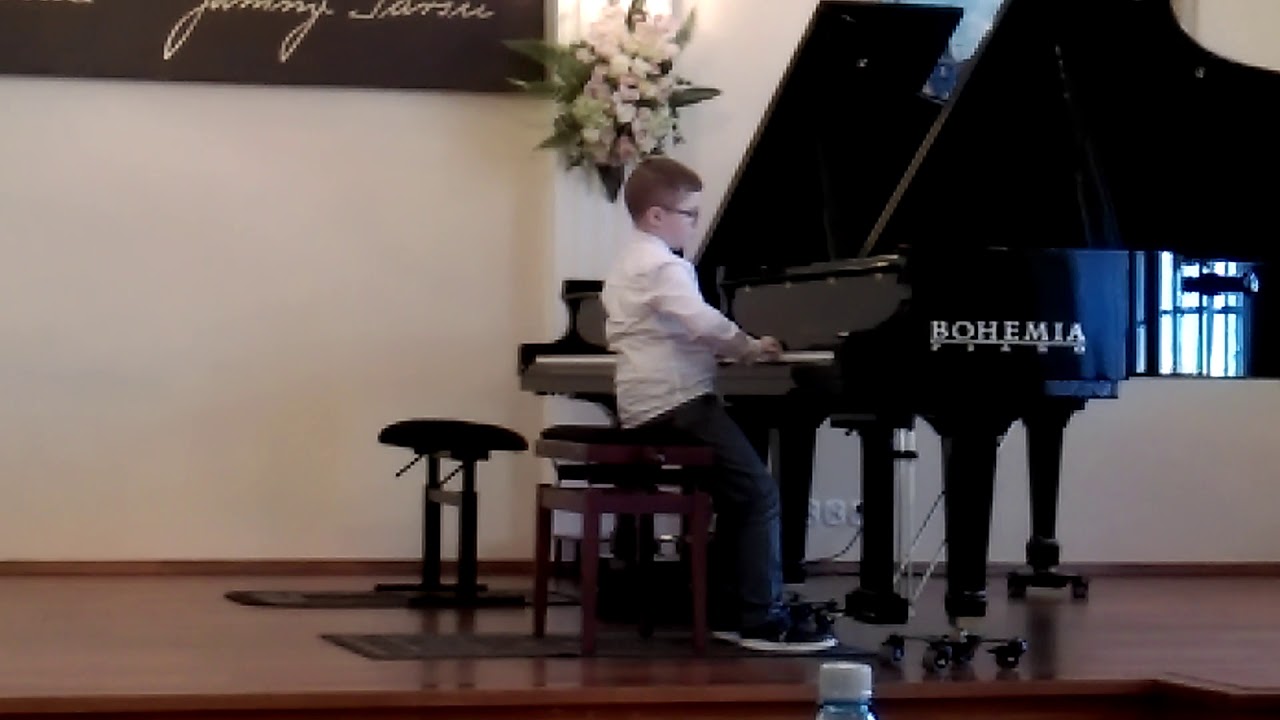 J.Garścia Sonatina z op. 51 nr 4 części I, II, III. G.Miśkiewicz Wyliczanka.