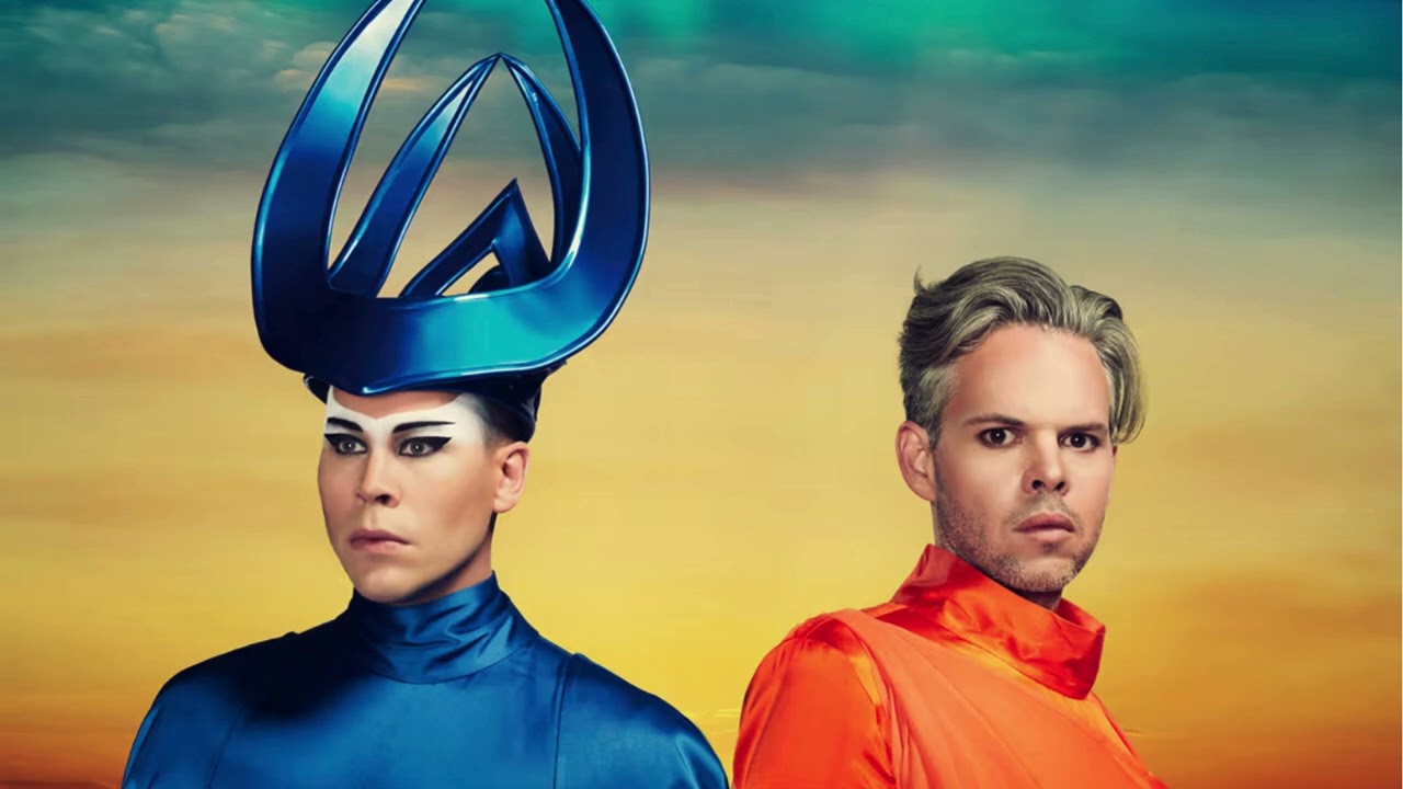 Empire Of The Sun - Cherry Blossom (Arenas Summer Remix)