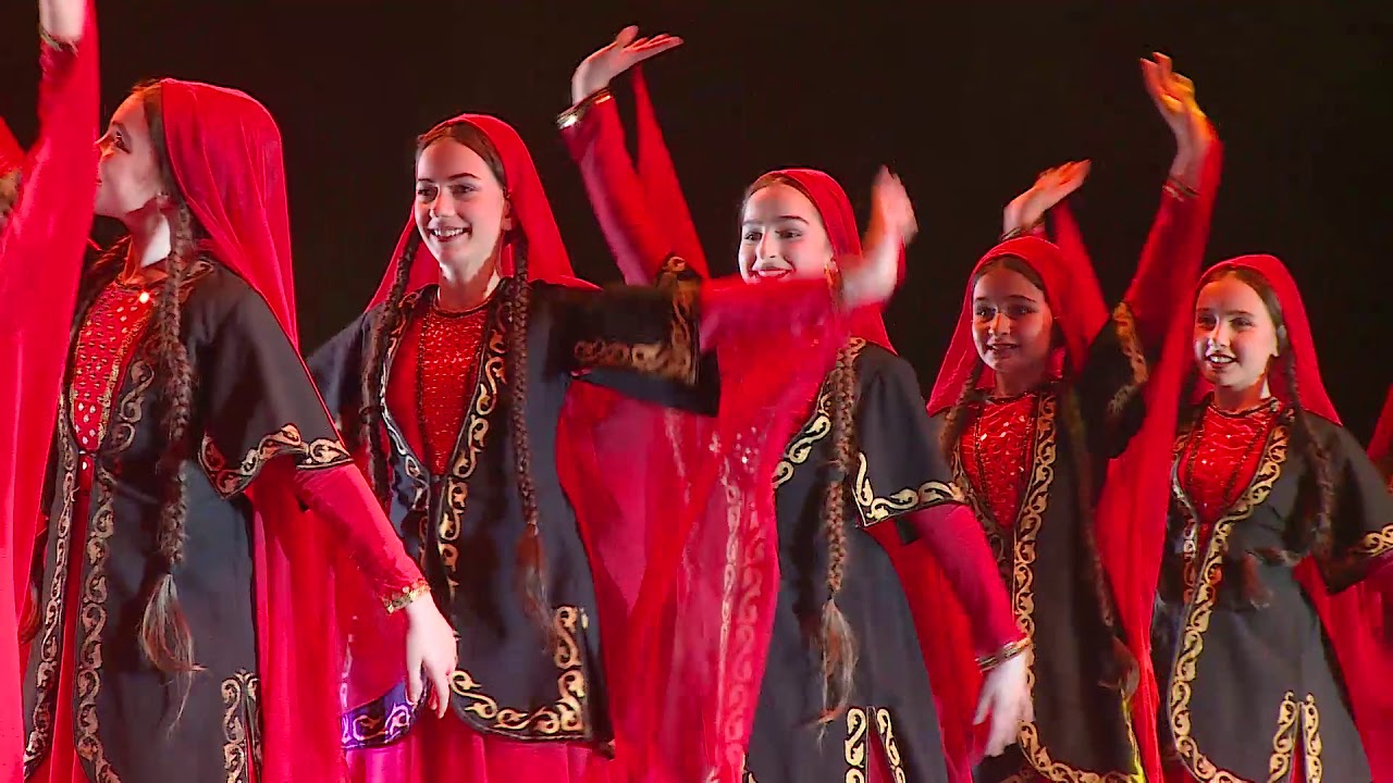 Narnari (Georgian Dance) ნარნარი 1