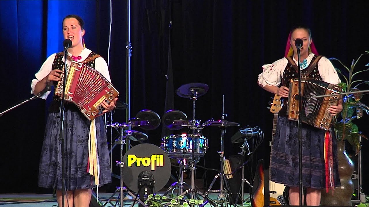 Lenka a Evka BACMAŇÁKOVÉ - Heligonkárky z Kysúc - Mám ja hrušku /  Ešte som sa neoženil