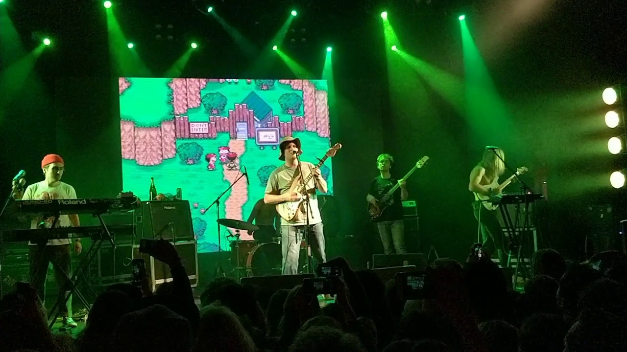 Mac DeMarco - Freaking Out the Neighborhood (live at Saint Petersburg 14/10/2018)