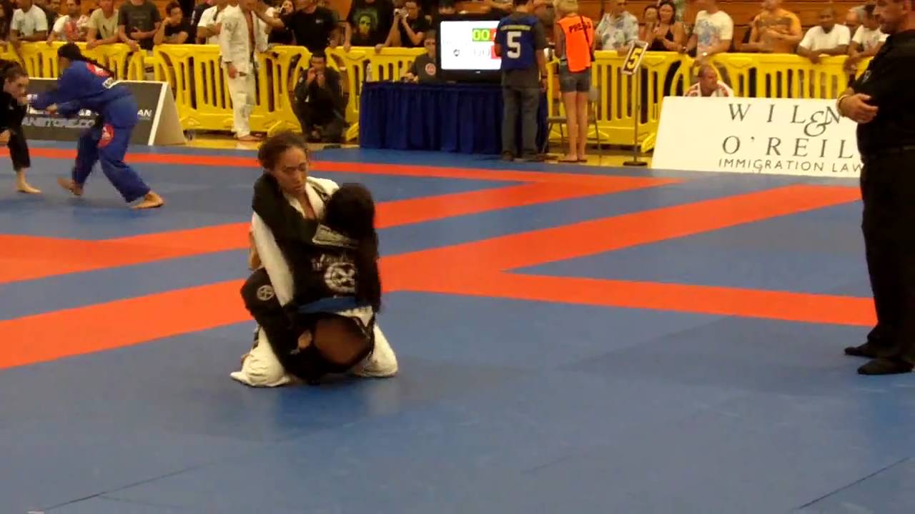 2010 Brazilian JiuJitsu Nationals Kristina Barlaan vs Amanda Grummon