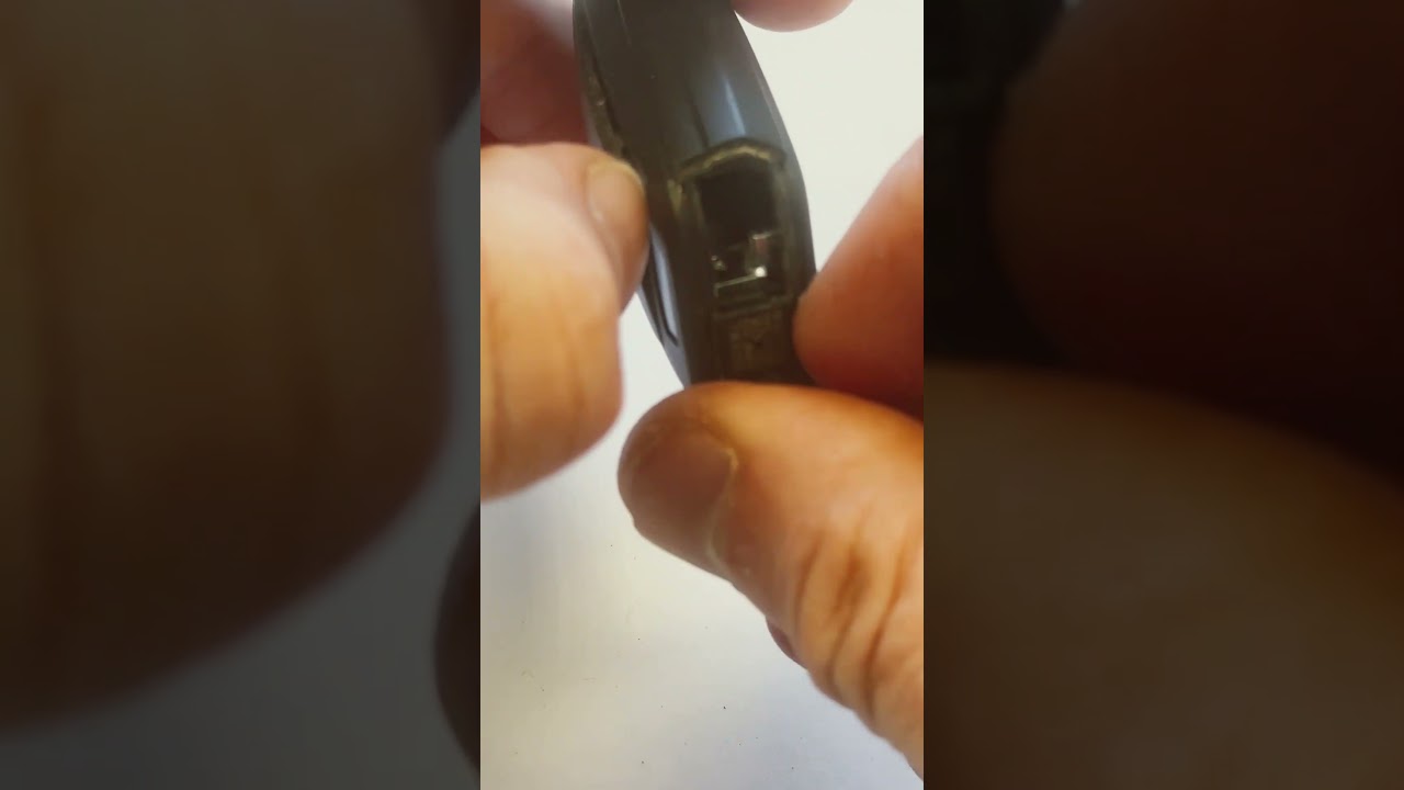 Audi Q4 E-Tron key battery replacement #audi #audiq4etron #audiq4 #q4etron