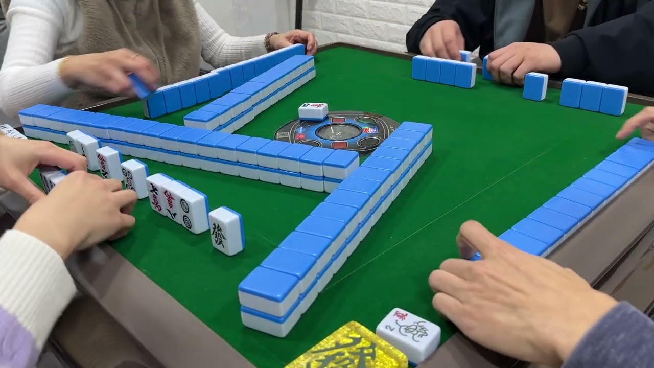 [🎢高潮迭起] Mahjong266. 廣東牌10番1024有花🀄️熱鬥小馬再局五回之四：再逆轉，有包自摸三元牌。另有Con仔￼￼發威自九自十😆