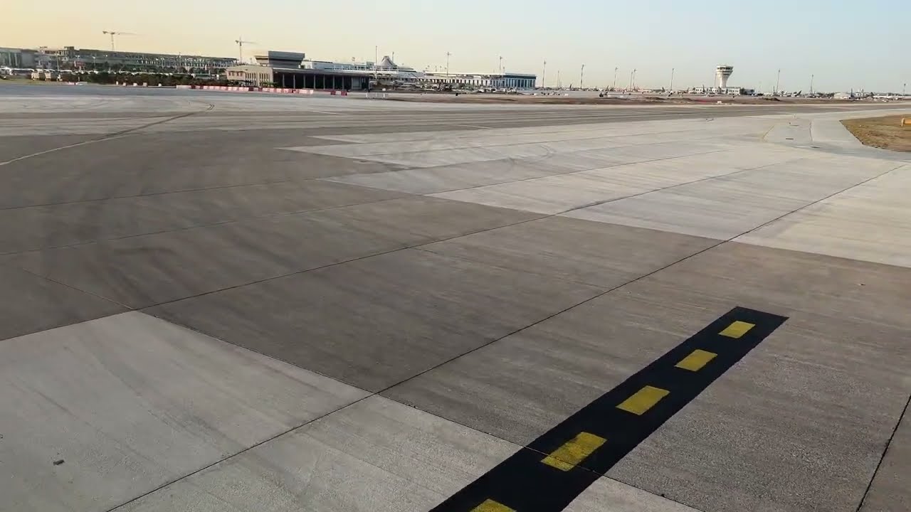 Lądowanie samolotu Enter Air w Antalii (AYT) po locie z Katowic (KTW)