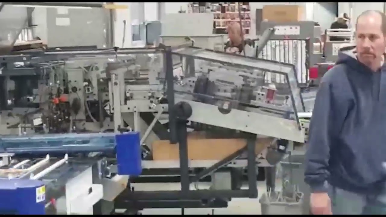 B2 snášecí a šicí stroj s trojřezem