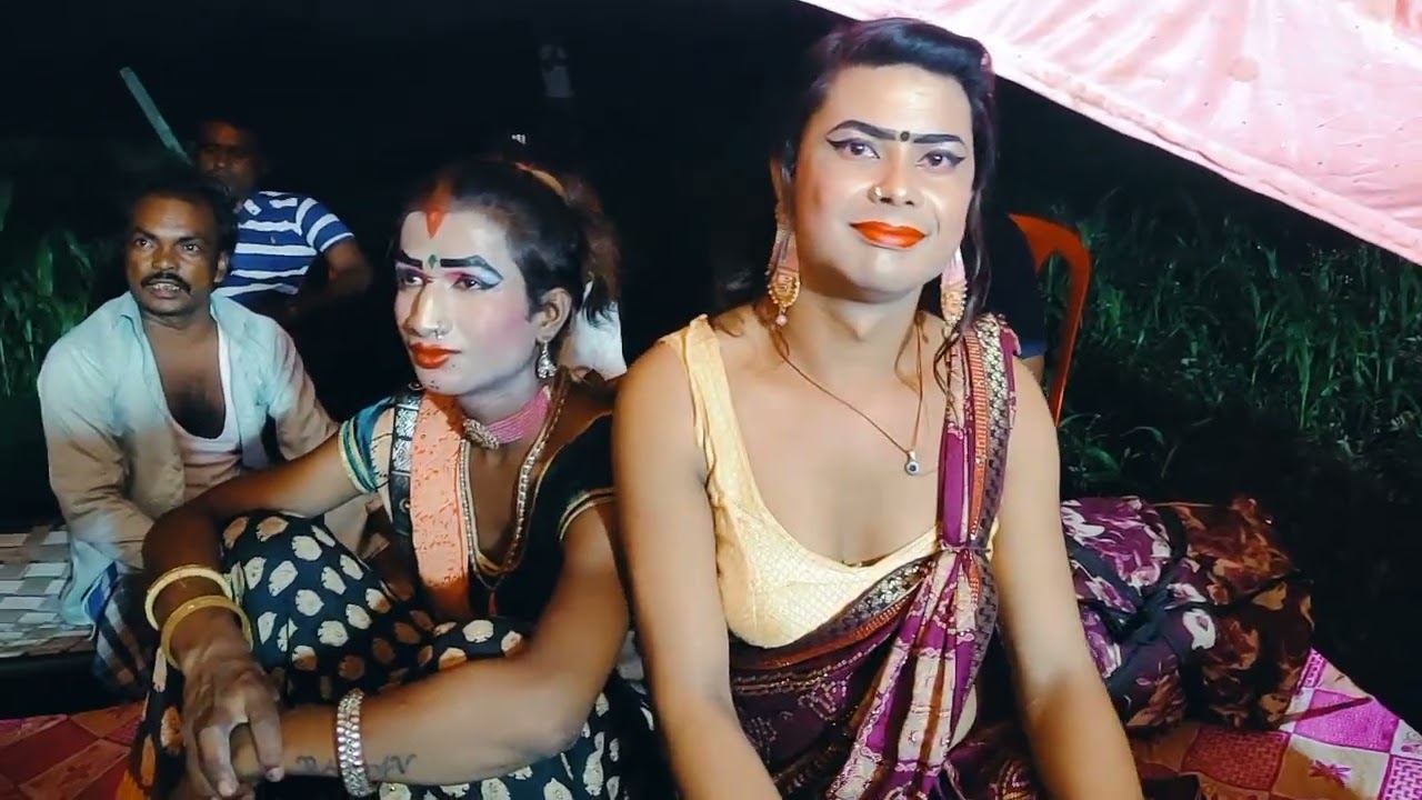 क्या कलाकारी है mekaup room कैसे लड़की बन जाते है इसके सारे सामान वर्जिनल है #nautanki_ada_music 
