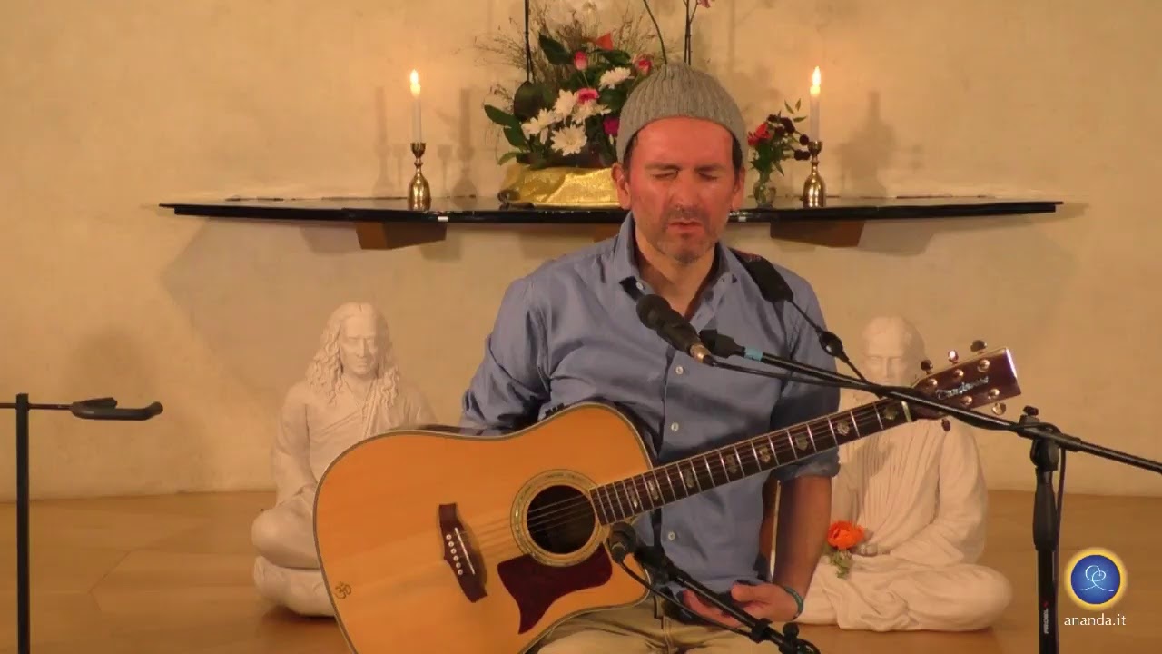 Ananda live: Kirtan con KrishnaPrem
