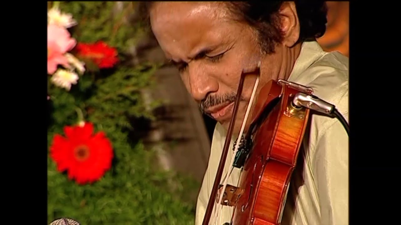 Sarasijanabha (varnam) with alapana in Kambhoji | Dr L Subramaniam